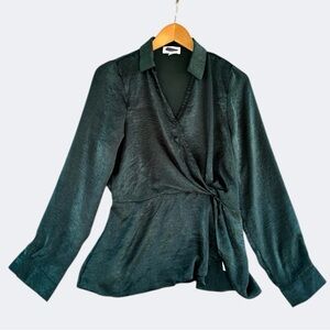 🎉5 for $45🎉 Gilli top blouse shirt size M